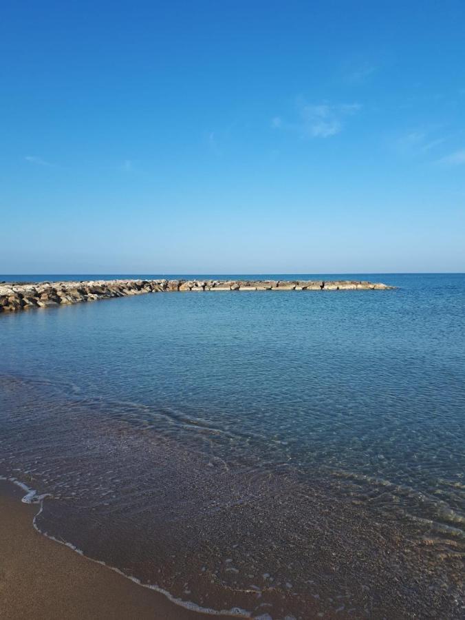 Il canto delle Sirene Anzio Esterno foto